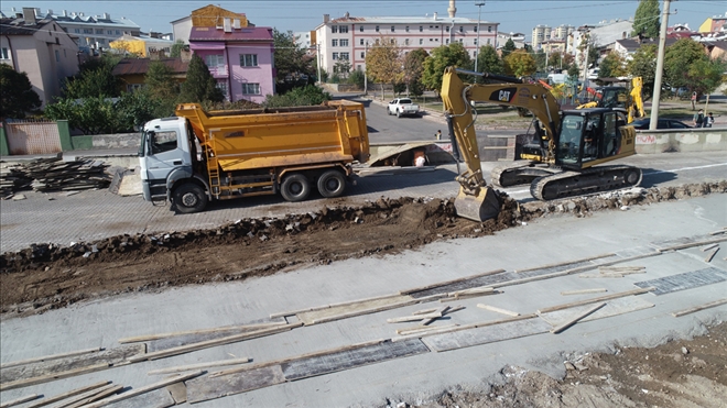 Perşembe Pazarı´nın Üstü Kapatılıyor--Video