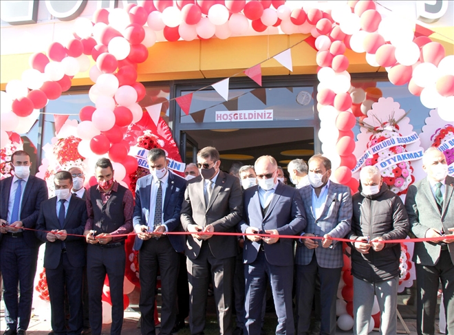 Uğur Çiftçi Spor Kompleksi´ Açıldı