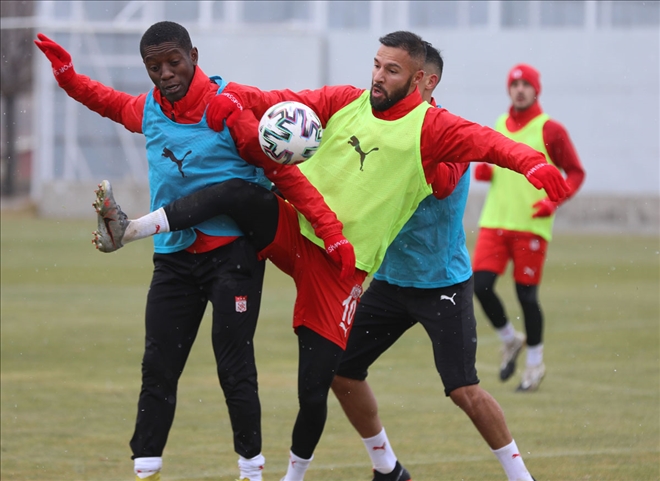 Denizlispor Mesaisi Başladı