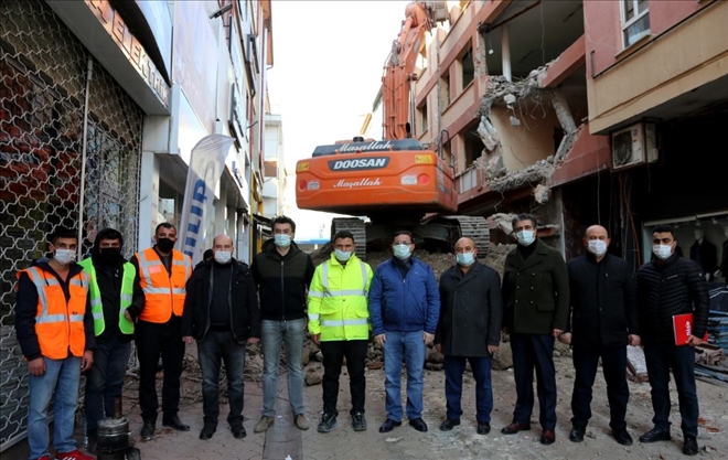 Yıkım İşleri Başladı