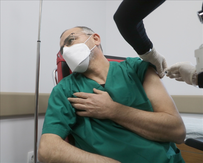İlk Aşı Başhekim Kaygusuz´a Yapıldı--Video   