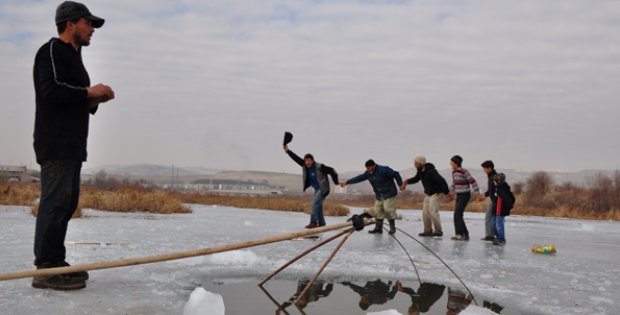 Eskimo Usulü Balık Avı