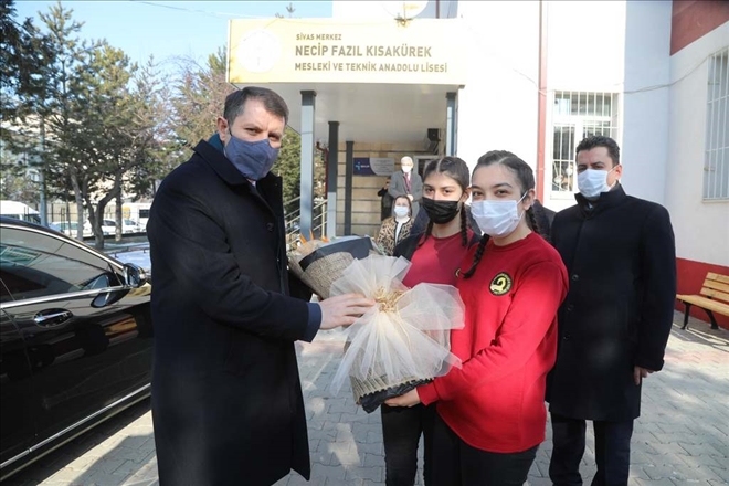 Meslek Liselerimiz Fabrika Gibi Çalıştı