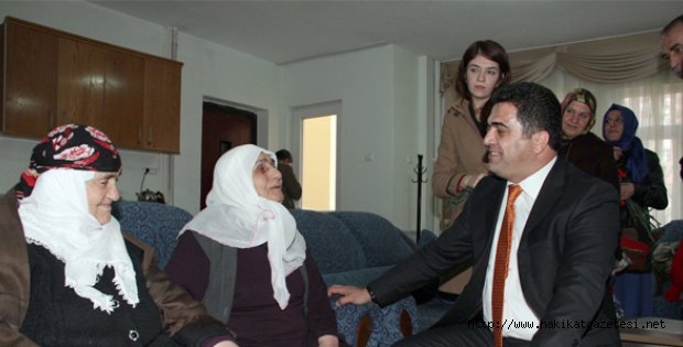 Yaşlılar Başbakan´a Selam Gönderdi
