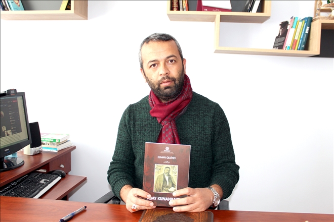 Abay Azerbaycan Türkçesiyle Okurlarla Buluştu