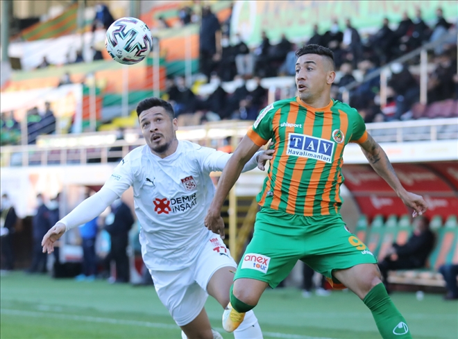 Ahmet, İlk Kez Forma Giydi