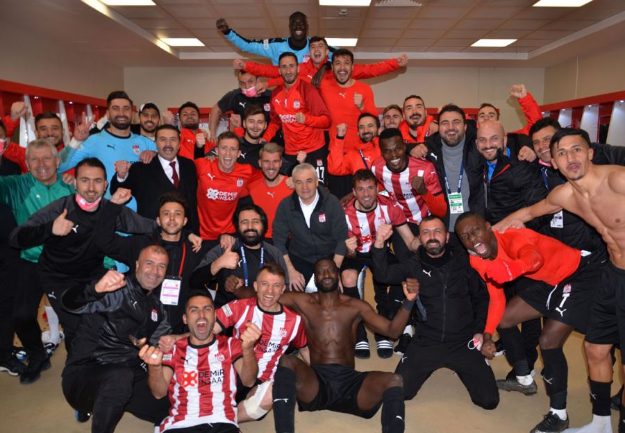 Derbi Zaferi Ölümsüzleştirildi