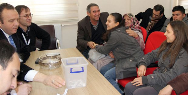 Kura İle Personel Atandı
