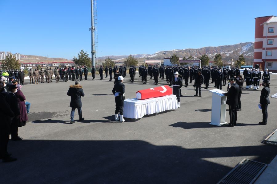 Polis Memuru İçin Tören