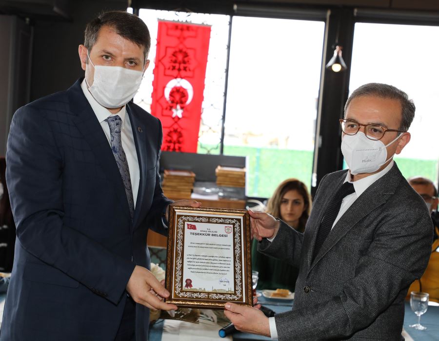 Yaşam Felsefesi  Haline Getirmeliyiz