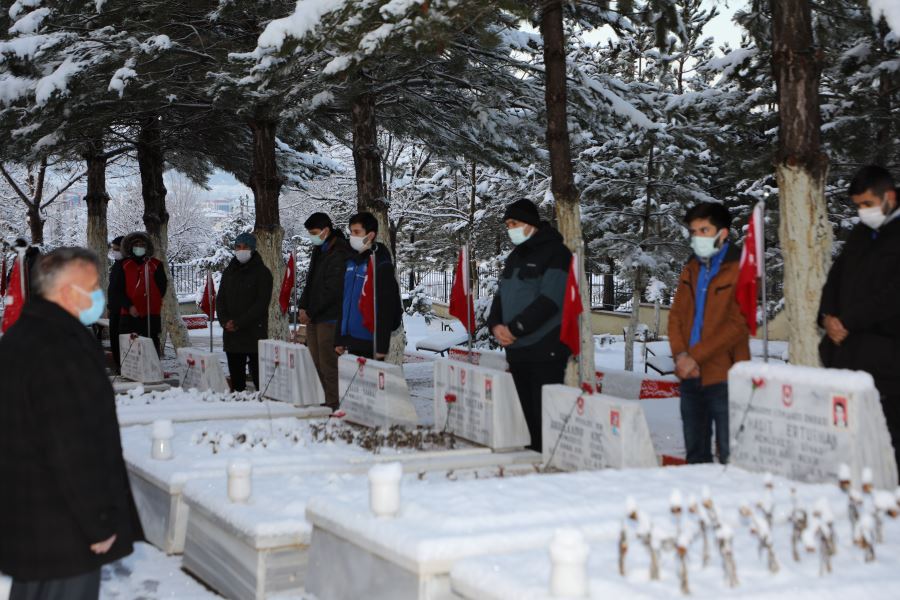 Şehitlerimizi Andılar