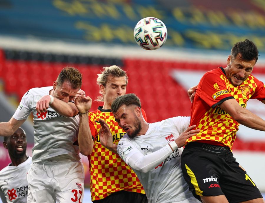 Lig Kızışıyor