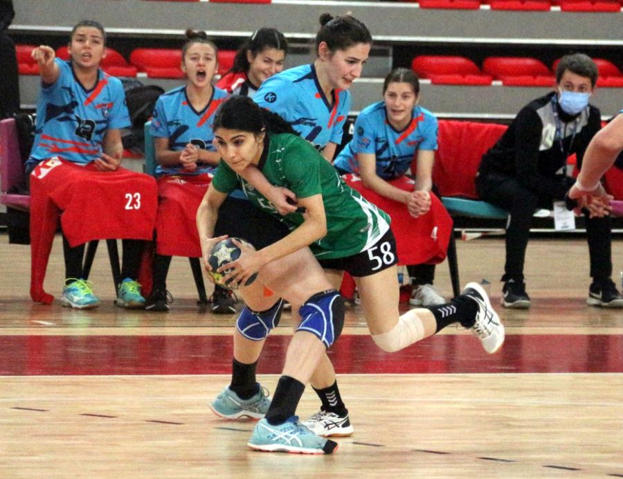 Hentbolda Zorlu Viraj
