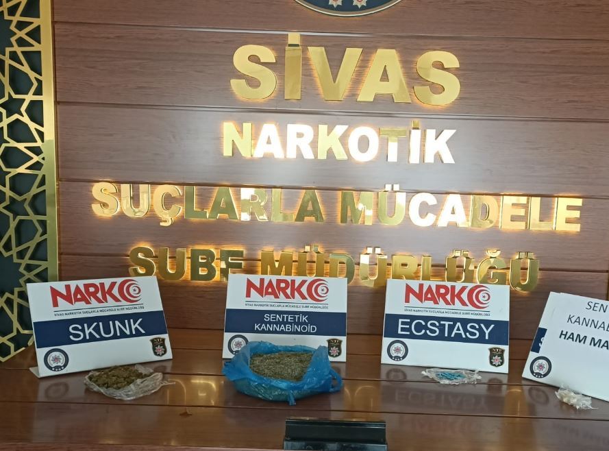 Uyuşturucu Madde Nakli Yapan Şahıs Yakalandı