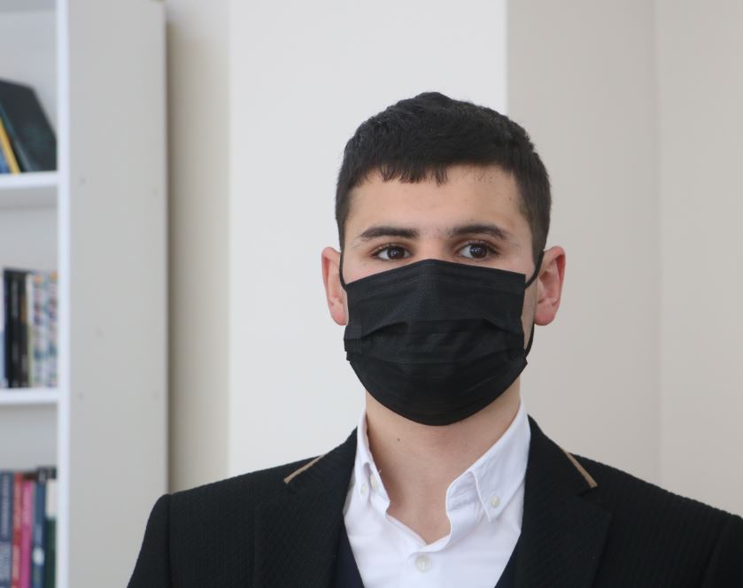 Azmiyle Takdir Toplarken Hafızasıyla Şaşırtıyor