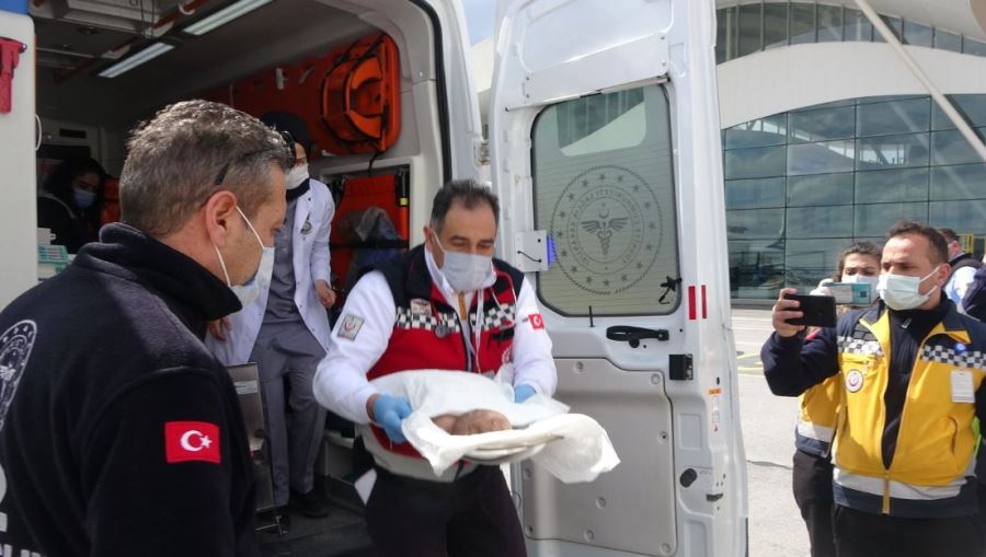 Ambulans uçak, Yeni Doğan Bebek İçin Havalandı--Video