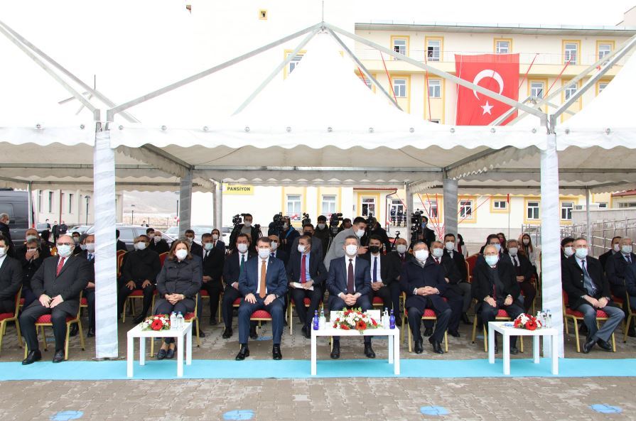  Eğitimde Başarı  Hikayesi Yazıyoruz