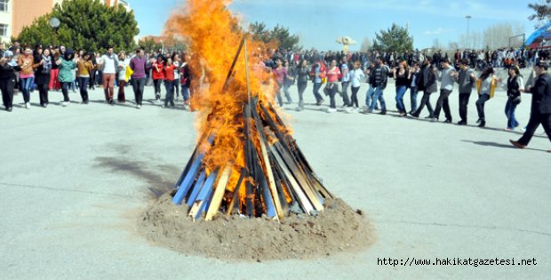Nevruz Ateşi Kardeşlik için Yakıldı