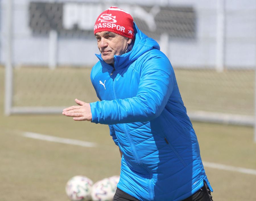 Rıza Çalımbay