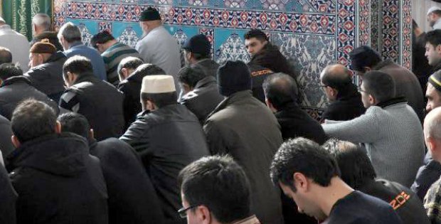 Tüm Camilerde Kar Duası