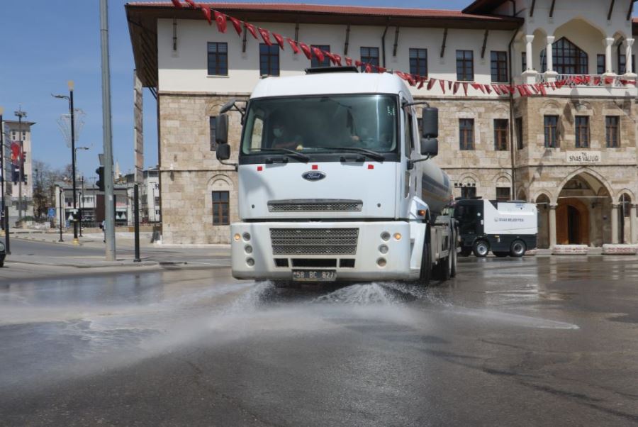 Sivas Sokaklarında Bahar Temizliği