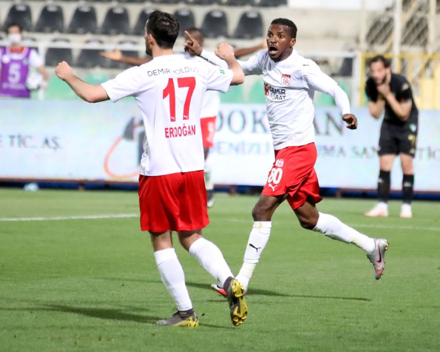 Kayode Gol Sayısını 4 Yaptı