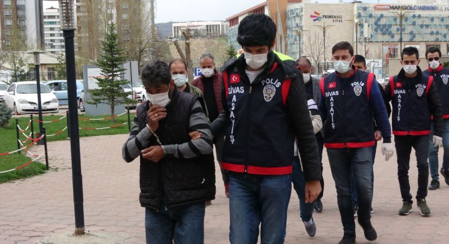  İkinci El Oto Dolandırıcıları Tutuklandı