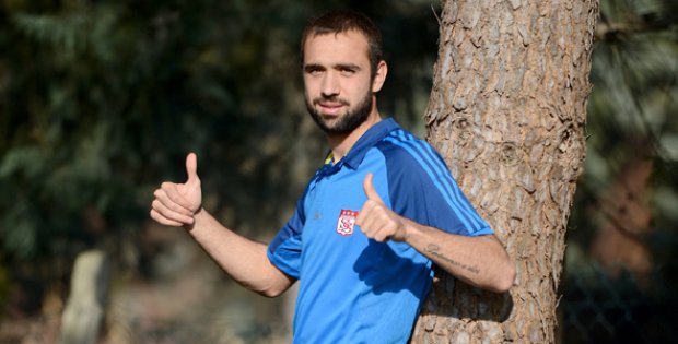 Gözünü Milli Formaya Dikti