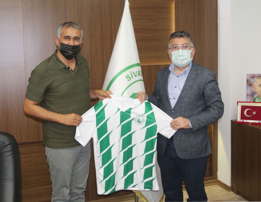 Milletvekilinden Sivas Belediyespor