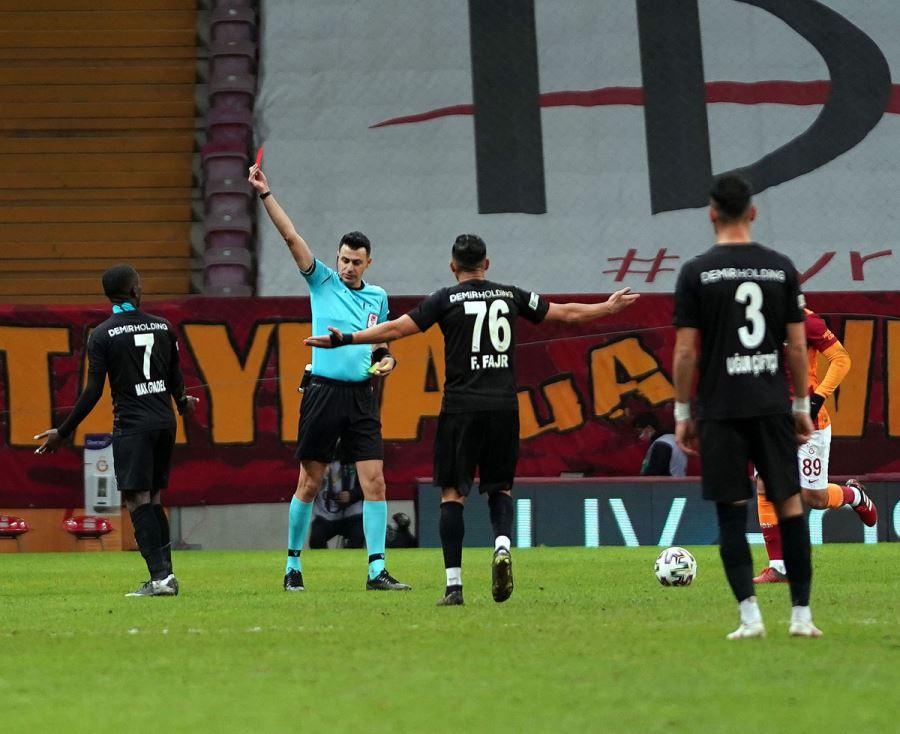 Sivasspor 4 Kez Kızardı