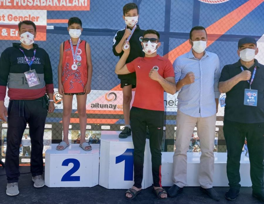 Sivaslı Anıl Türkiye 2.