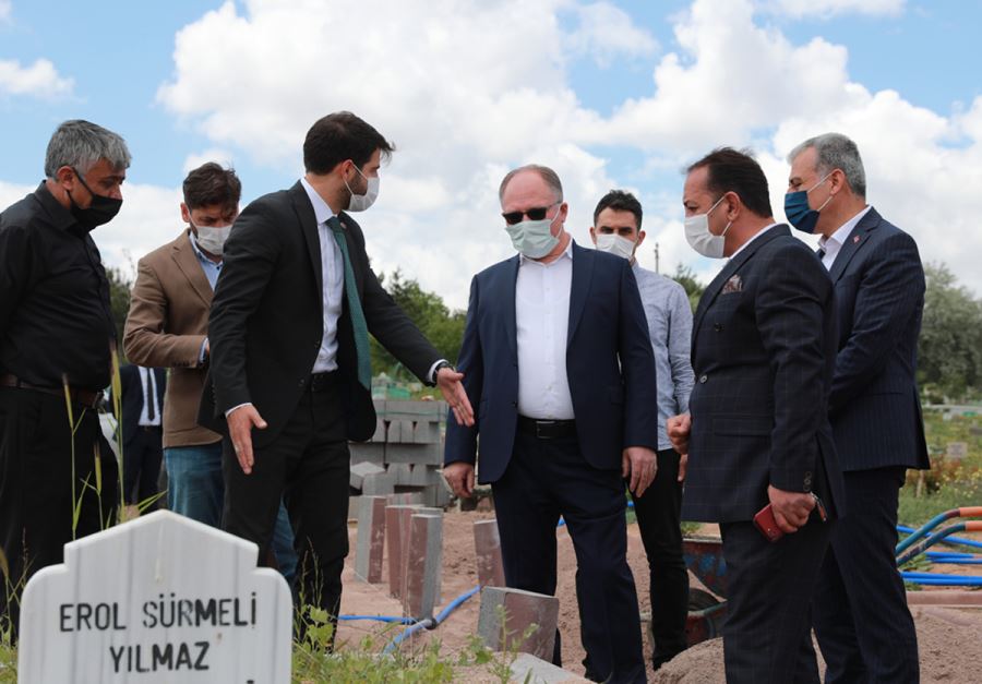 Mezarlarımıza Önem Gösteriyoruz