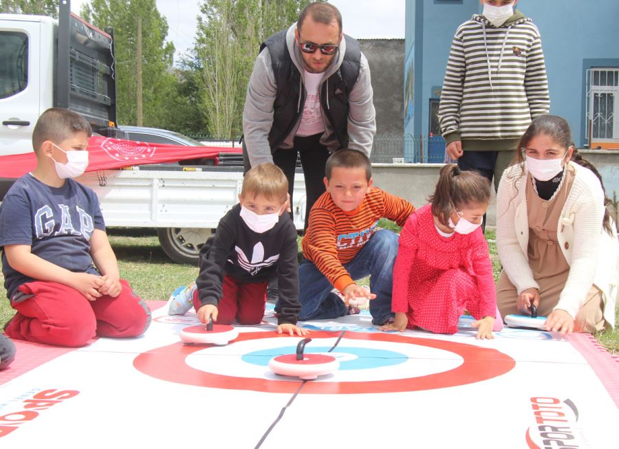 Köyde Curling -- Video