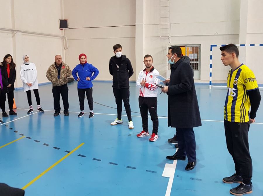 Suşehri'nde Adım Adım Mesleğe Projesi Kapsamında Eğitim Verildi 