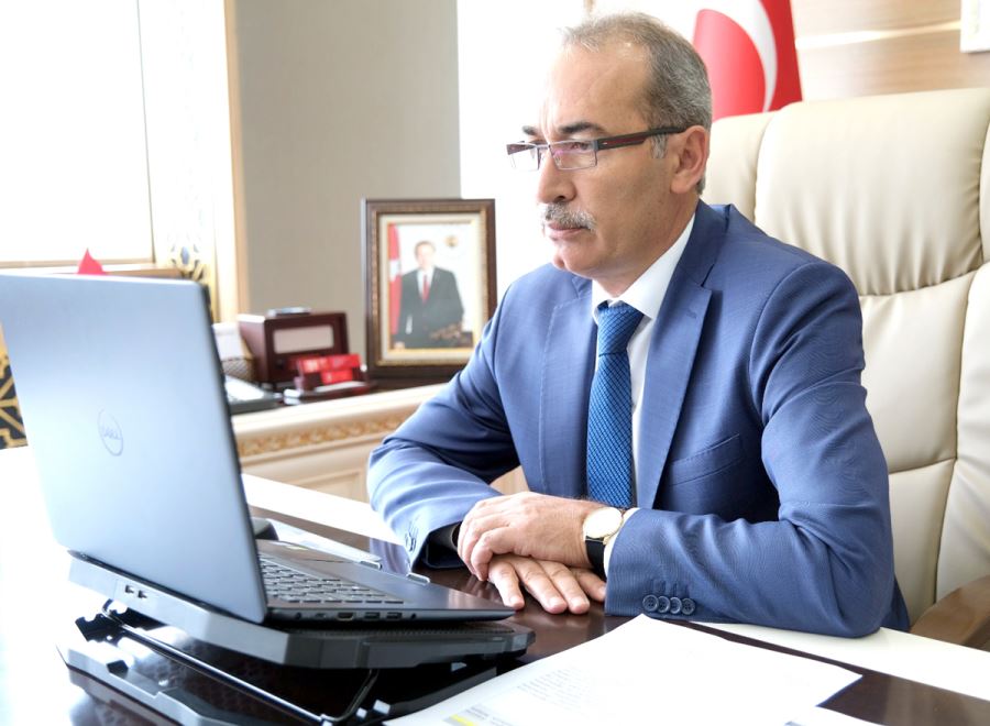 Rektör Yıldız Öğrencilerle Buluştu 