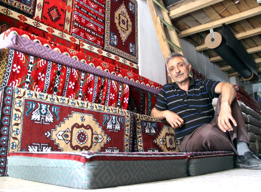 Bin Yıllık Geleneği Kentte Tek Başına Sürdürüyor