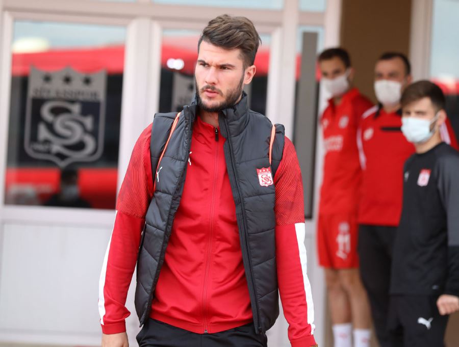 Robin Yalçın Takımdan Ayrılıyor