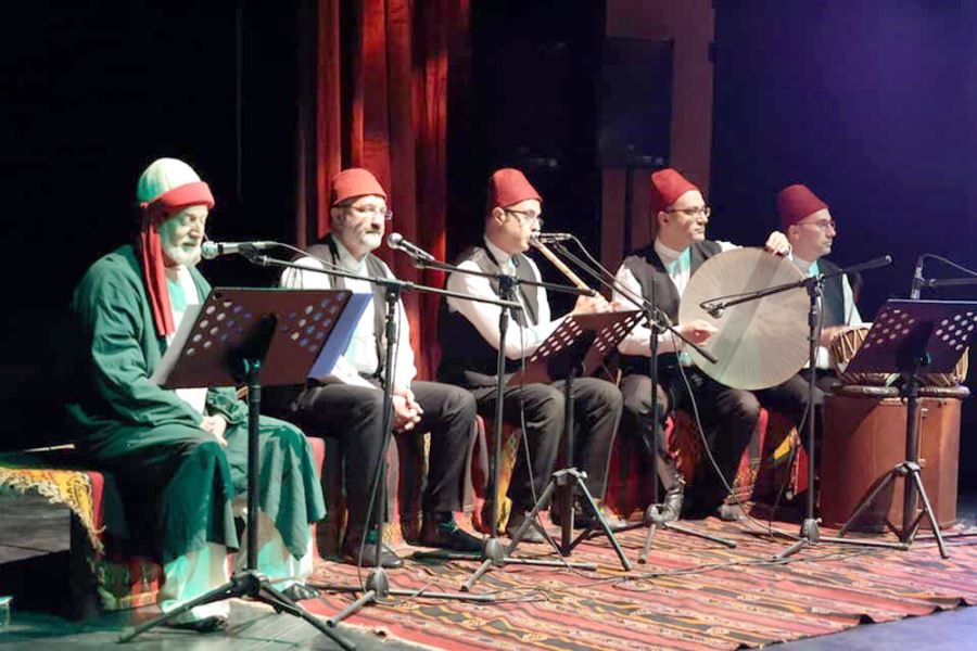 Dilimiz Geçmişe Açılan Kapımızdır