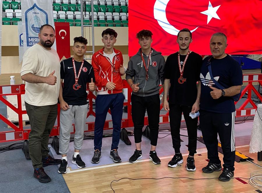 Halterciler 4 Madalya Kazandı