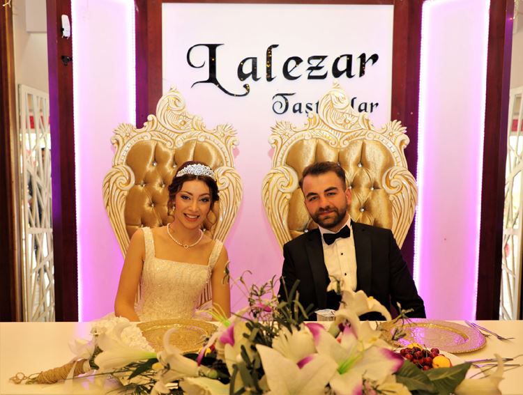 Hastaoğlu Ve Güzel Ailelerinin Mutlu Günü