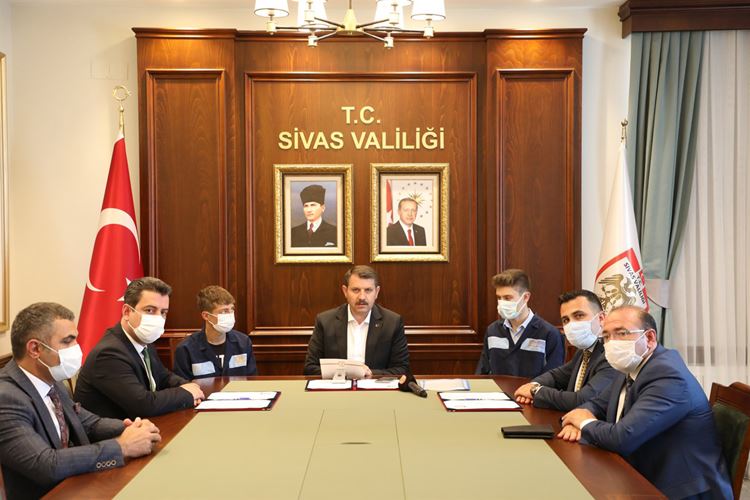 Öğrencilere İş İmkanı Sunulacak--Video