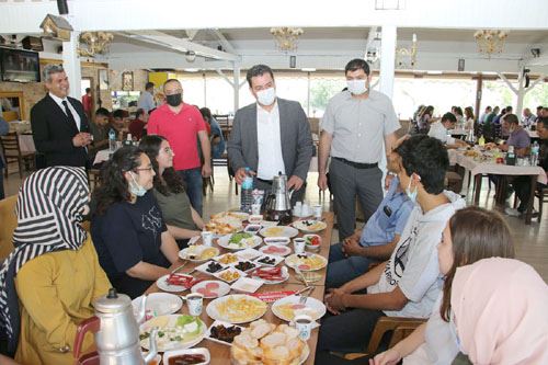Sınav Öncesi Moral Yemeğinde Buluştular 