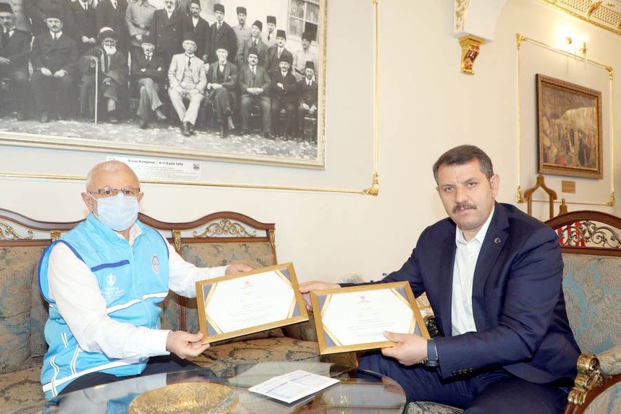 Vali Ayhan