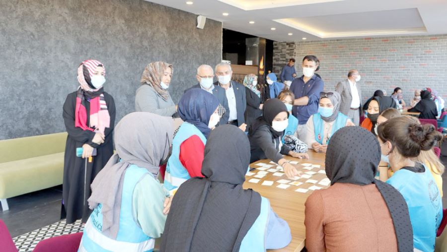 Ahlaki Değerleri Kaybetmemeliyiz