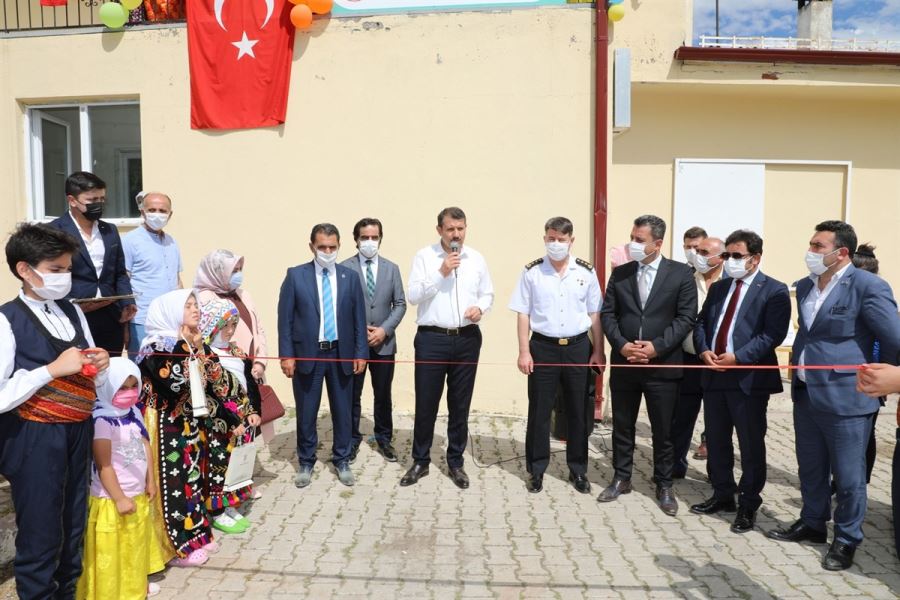 Hizmet Götürmek Boynumuzun Borcu