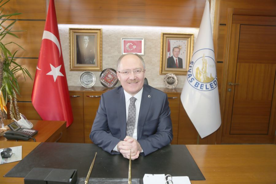 Bayrama Erişmenin Sevincini Yaşıyoruz