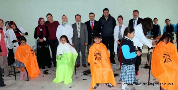 Acemi Kuaförlere Uygulamalı Staj