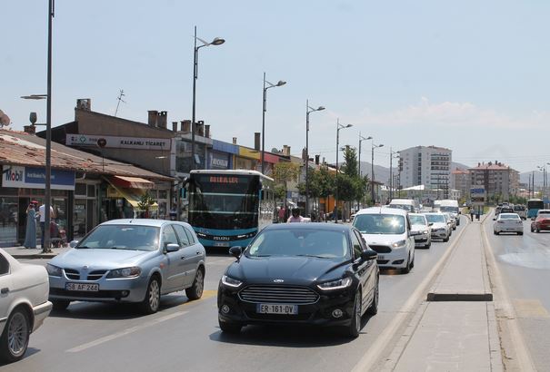 Trafiğe Çıkan Araç Sayısı Arttı 