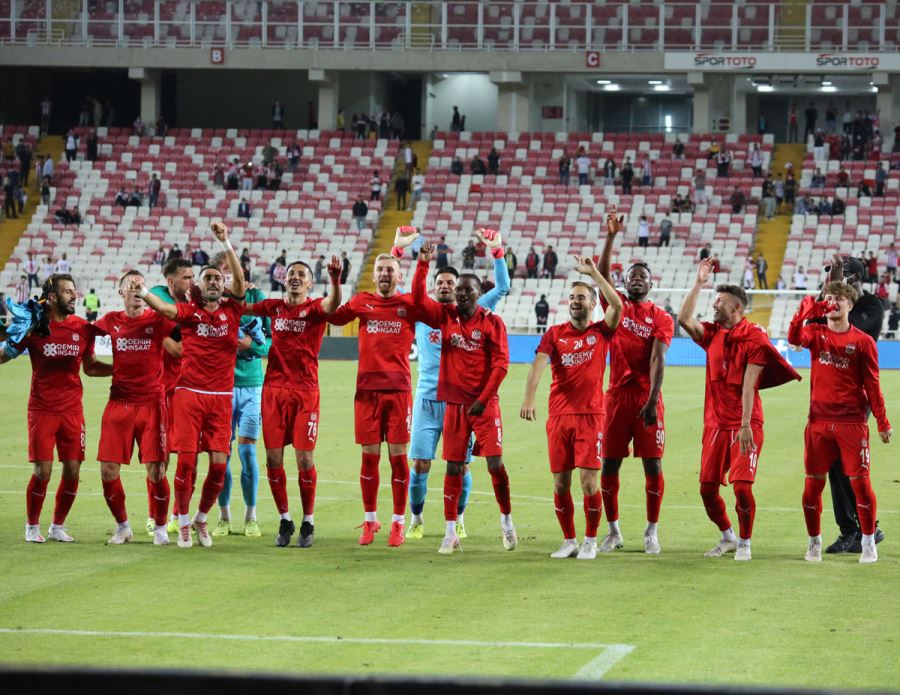Maç Sonu Büyük Sevinç