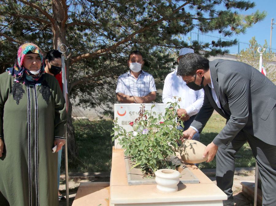 Şehit Bebek ve Annesi Unutulmadı